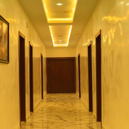 Ricky Hotels Ughelli Exterior photo