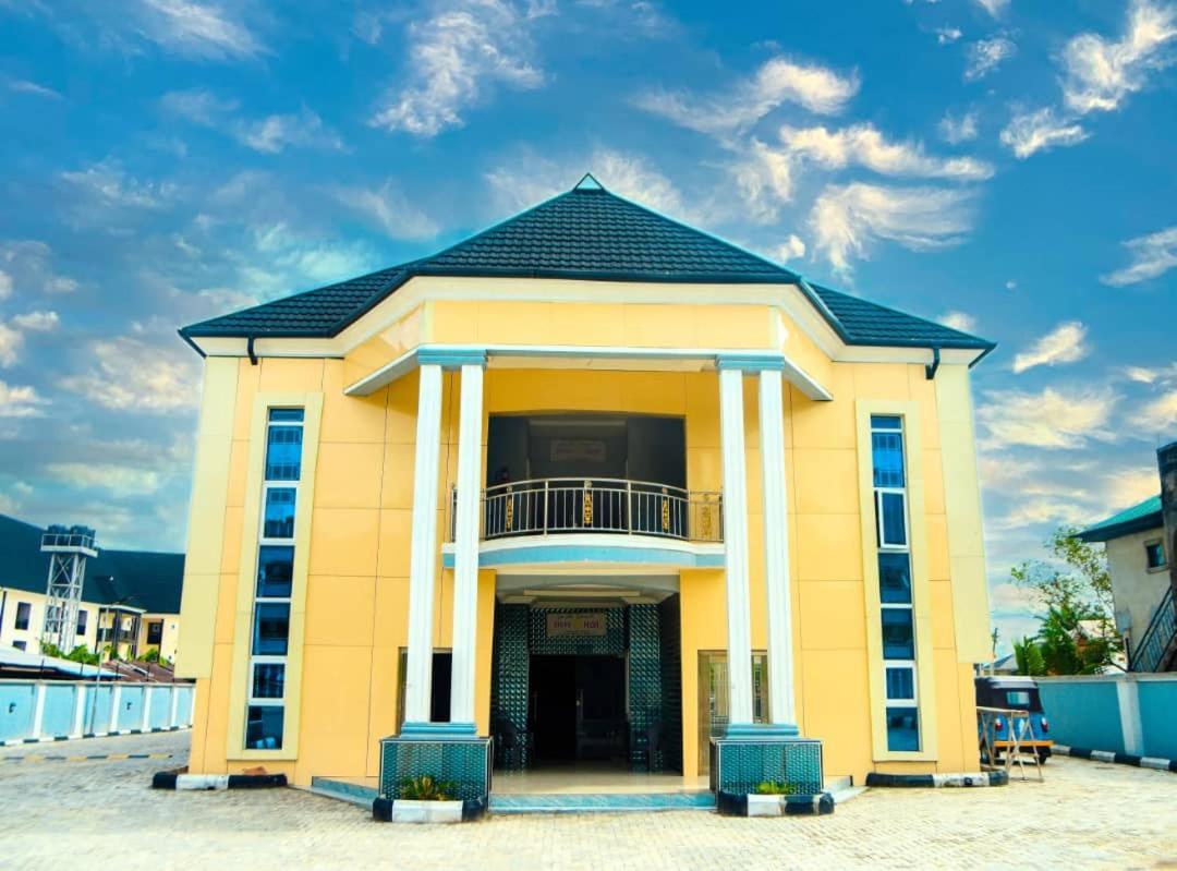 Ricky Hotels Ughelli Exterior photo